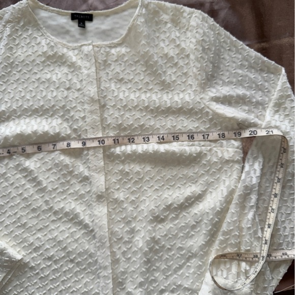 Talbots Sheer Cream Ivory White Chain Textured Top Lightweight Button Up Sz 8 - Picture 9 of 12